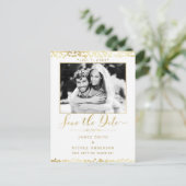 White & Gold Confetti Photo Weddenschap Save the D Aankondigingskaart (Staand voorkant)