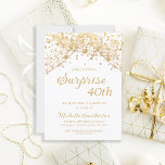 White Gold Glitter Surprise 40th Birthday Kaart<br><div class="desc">40e Verrassende verjaardagsfeestdag voor vrouwen met glittering gouden snaarlampen en mousserende bokeh op een witte achtergrond. Omdat tekst aanpasbaar is, is deze uitnodiging ontworpen voor een dame die elke verjaardag viert. (18th, 21, st, 30th, 40th, 50th, 60th, 70th, 80th, 90th, 100th... of elke leeftijd). Tekst, lettertypen en tekst zijn volledig...</div>