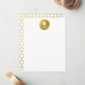 White & Gold Hexagon Pattern Monogram Initiaal Notitiekaartje (Voorkant / Achterkant in situ)