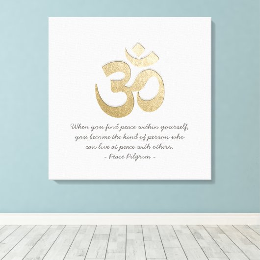 White & Gold OM Symbool YOGA Meditation Instructor Canvas Afdruk (Insitu (Houten vloer))