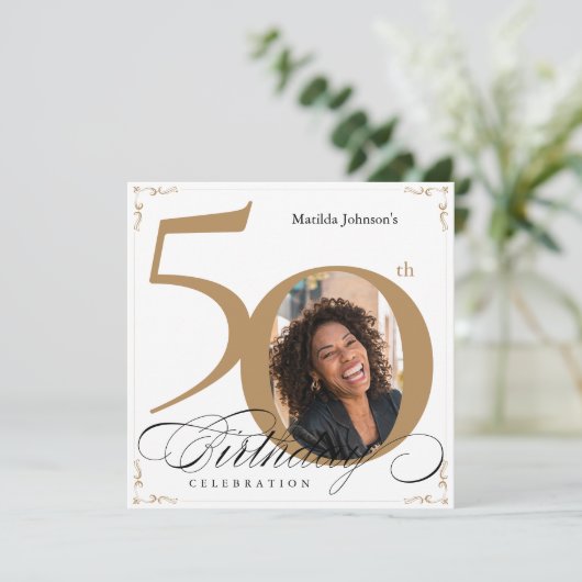 White Gold Square 50th Birthday Calligraphy Foto Kaart (Staand voorkant)