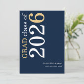 White Gold Text 2026 Navy Blue Graduation  Aankondiging (Staand voorkant)