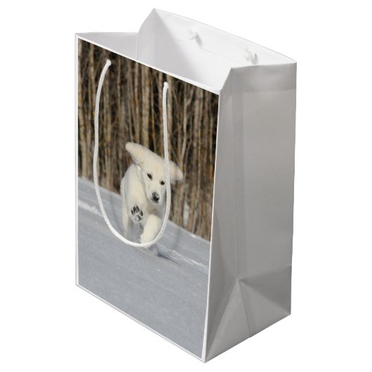 White Golden Retriever Puppy in sneeuw Medium Cadeauzakje (Achterkant Gekanteld)