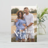 White Happy Valentine's Day Lettering Photo Feestdagenkaart (Staand voorkant)