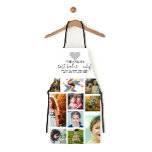 White Heart Best Baker Chef Grandma Photo Collage Schort<br><div class="desc">Dit schattige en zoete schort is perfect voor elke oma. Het bevat 13 aanpasbare foto's van haar prachtige kleinkinderen. Het bevat ook het citaat, "Proud Grandma. De beste bakker en chef, die elk kleinkind met liefde en genegenheid bejegent", in zwarte handgeschreven cursieve typografie en grijs hart boven op een witte...</div>