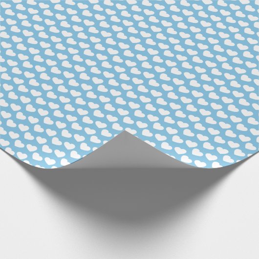 White Heart Pattern on Light Blue Wrapping Paper Cadeaupapier (Hoek)