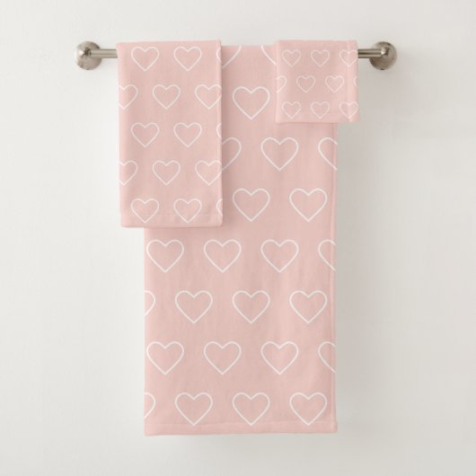 White Heart Silhouettes op Light Roze Bad Handdoek (Insitu)