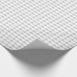 White Hearts on Silver Cadeaupapier<br><div class="desc">Dit pakpapier heeft een herhalend wit hartpatroon op een zilveren achtergrond. Keuzemogelijkheid om aan te passen: wit hartpatroon opnieuw instellen/opnieuw plaatsen,  papiertype kiezen en/of achtergrondkleur wijzigen.  Ideaal voor vrijgezellenfeesten,  bruiloften en baptismen. De zilveren achtergrond is vooral geschikt voor een viering ter gelegenheid van een zilveren bruiloft.</div>