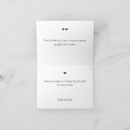 White Hearts op Navy Elegant Wedding Bedankkaart (Binnen)