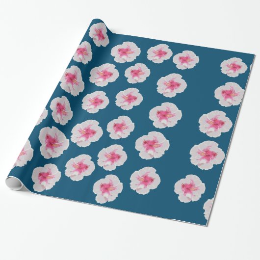 White Hibiscus Flowers Custom Cadeaupapier (Uitgerold)