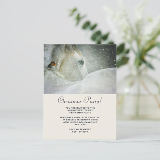 White Horse & Bird in a Winter Snowfall Kerstmis Uitnodiging Briefkaart (Staand voorkant)