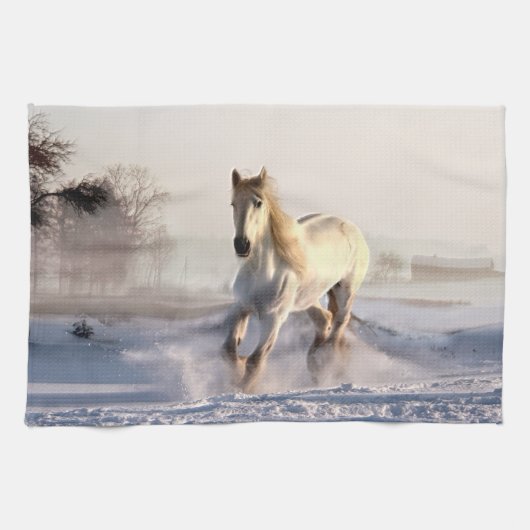 White Horse Galloping Through the Winter Snow Theedoek (Horizontaal)