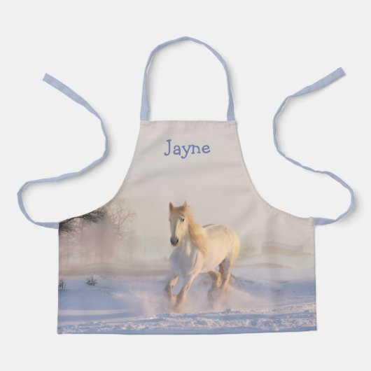 White Horse in Snow Girls Name Schort (Voorkant)