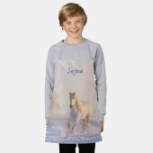 White Horse in Snow Girls Name Schort (Gedragen)