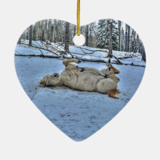 White Horse Rolling in Winter Snow Keramisch Ornament (Achterkant)