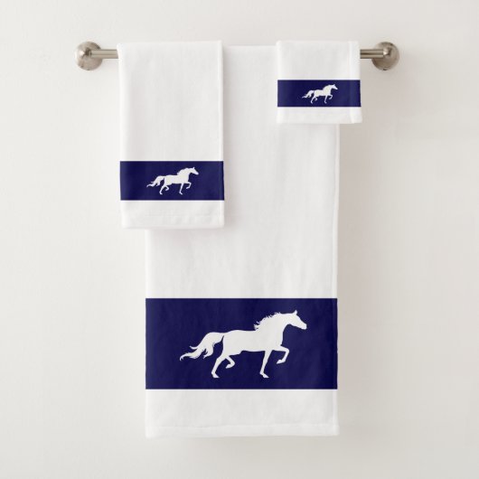 White Horse Silhouette op Navy Blue & White Bad Handdoek (Insitu)