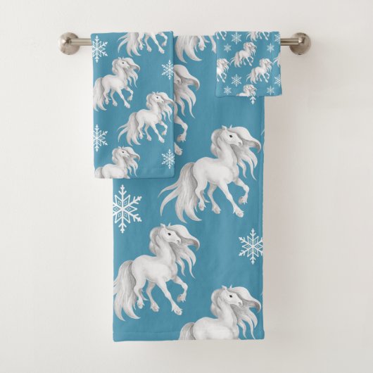 White Horses and Snowflakes Winter Pattern on Blue Bad Handdoek (Insitu)