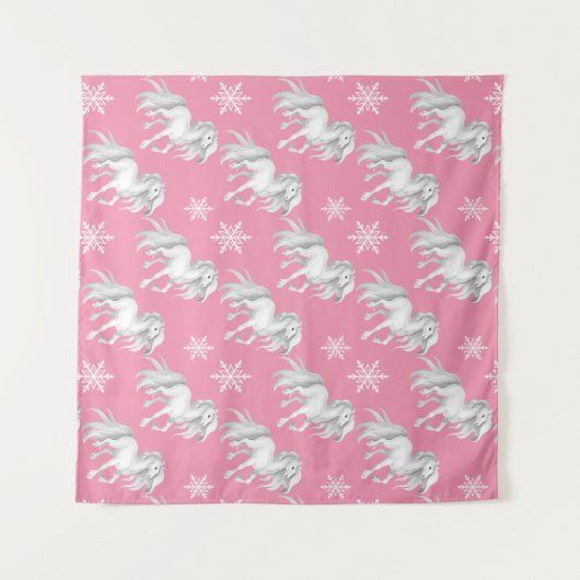 White Horses and Snowflakes Winter Pattern on Pink Wandkleed (Voorkant (horizontaal))