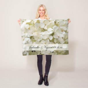 White Hydrangea Floral Wedding Fleece Deken