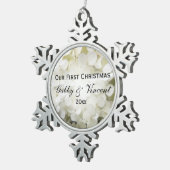 White Hydrangea Flower First Kerstbruiloft Tin Sneeuwvlok Ornament (Rechts)