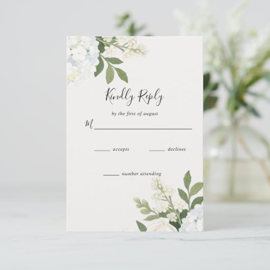 White Hydrangea Rose Elegant Wedding RSVP Kaartje (Staand voorkant)