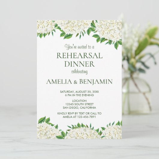 White Hydrangeas Elegant Wedding Rehearsal Dinner Kaart (Staand voorkant)