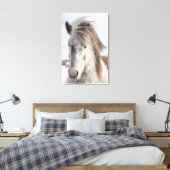 White IJslands Horse Headshot Canvas Afdruk (Insitu (Slaapkamer))