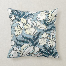 White Iris Cushion/ werpen kussen