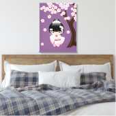 White Kimono Kokeshi Doll - Cute Geisha Girl Canvas Afdruk (Insitu (Slaapkamer))