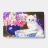  White Kitten met Paars lintje Badge (Achterkant)