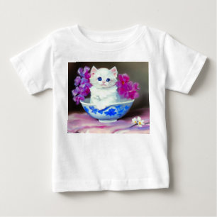 White Kitten met roze bloemen