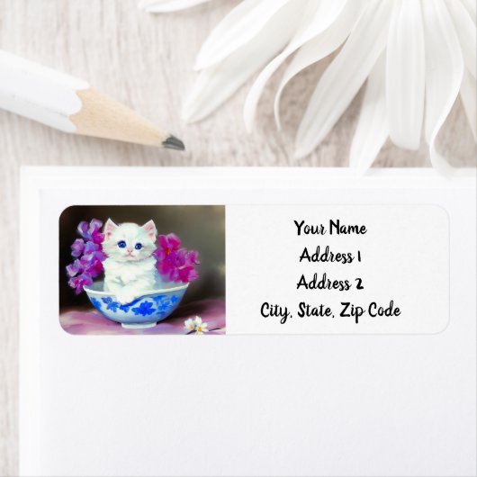  White Kitten met roze bloemen Etiket (Insitu)