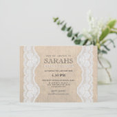 White Lace & Burlap Vrijgezellenfeest Party Invite Kaart (Staand voorkant)
