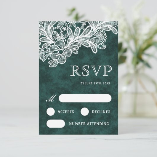 White Lace Emerald Green Velvet Wedding RSVP Kaart (Staand voorkant)
