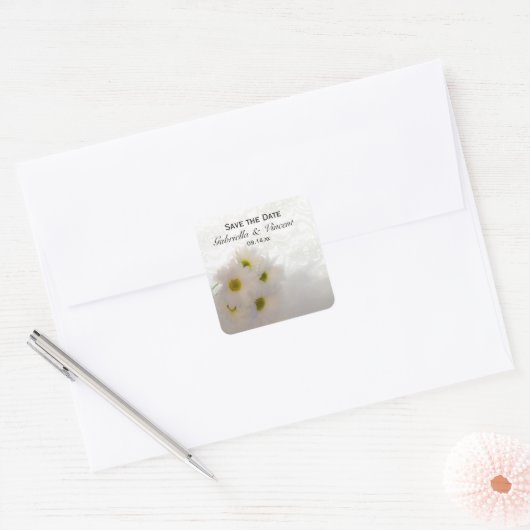 White Lace en Daisies Wedding Save the Date Vierkante Sticker (Envelop)
