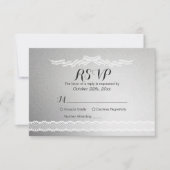 White Lace en Silver Background Wedding RSVP Kaart (Voorkant)
