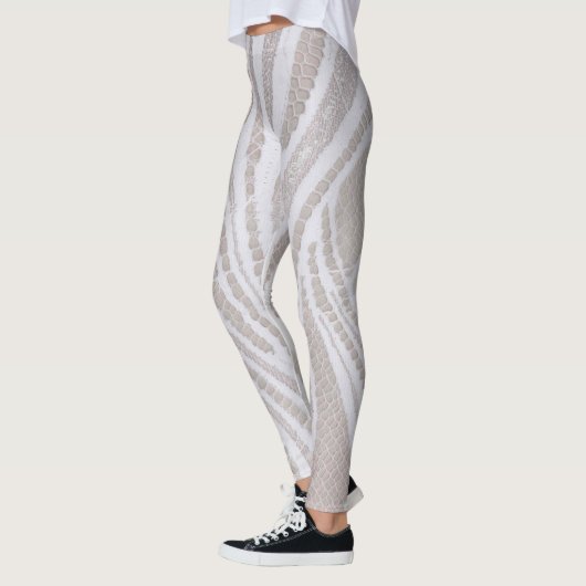 White Lace Pattern Leggings (Links)