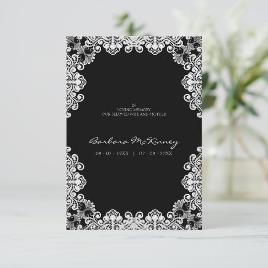 White Lace Wreath Memorial Funeral Loved One (Staand voorkant)