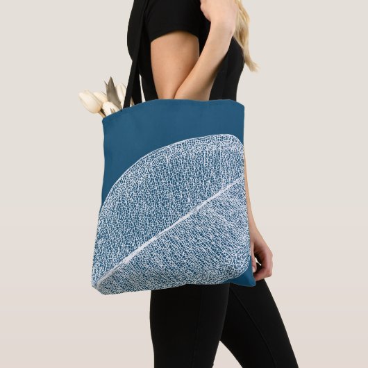 White Leaf Grid Illustratie Donkerblauwe Canvas ta Tote Bag (Dichtbij)