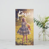 White Lettering Peace - kerstfotokaart Feestdagenkaart (Staand voorkant)