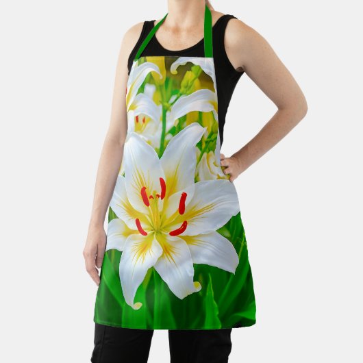 White Lily Apron Schort (Insitu)