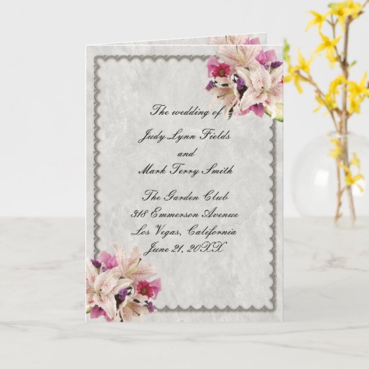 White Lily Floral Marble Wedding Program Kaart (Gele Bloem)