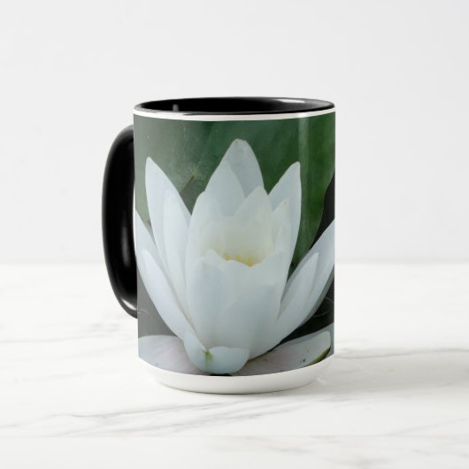 White Lotus Sierkussen Mok (Voorkant links)