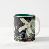 White Magnolia Flower Personalized Tweekleurige Koffiemok (Voorkant rechts)