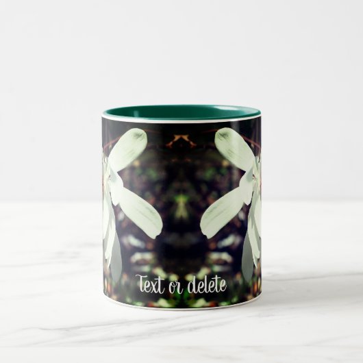 White Magnolia Flower Personalized Tweekleurige Koffiemok (Center)