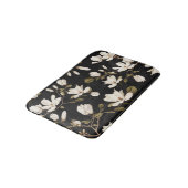 White Magnolia Grove on Black Elegant Floral  Badmat (Gekanteld)
