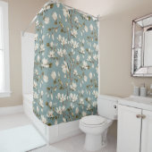 White Magnolia Grove on Duck Blue Elegant Floral  Douchegordijn (In situ)