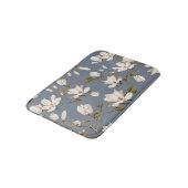 White Magnolia Grove on Slate Blue Elegant Floral Badmat (Gekanteld)