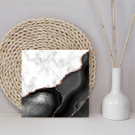 White marble Black Agate Roos Gold Glitter Tegeltje<br><div class="desc">Elegant witte marmer en zwart agate,  getrimd met faux roos goudglitter in deze luxe keramische tegel.</div>