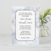 White Marble Classy Wedding Uitnodiging (Staand voorkant)